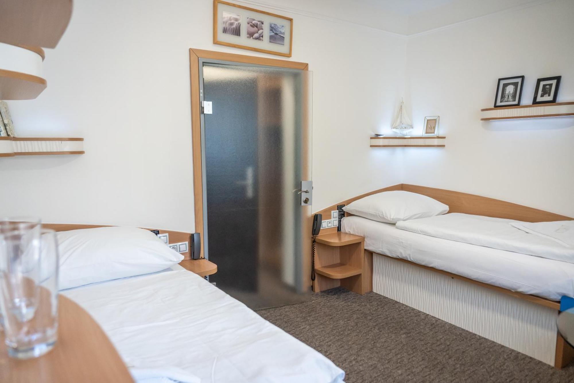 Hotel Plzen Готель 3*