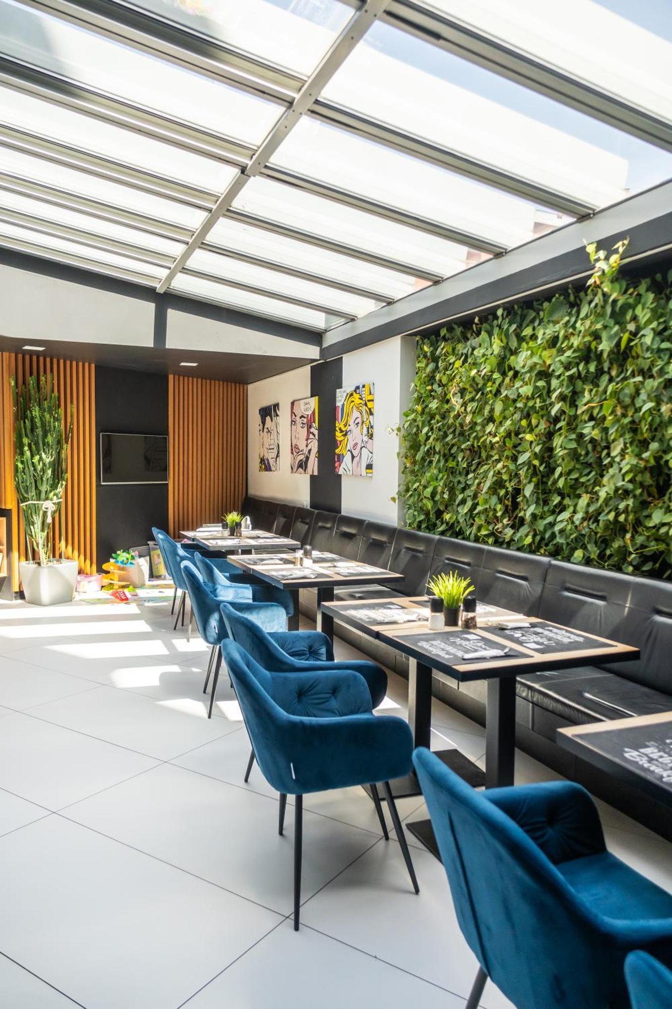 Hotel Plzen Готель 3*